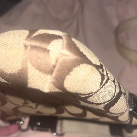 Just don’t use anymore and trying to downsize. Good condition. No rips. - Picture 7 of 9